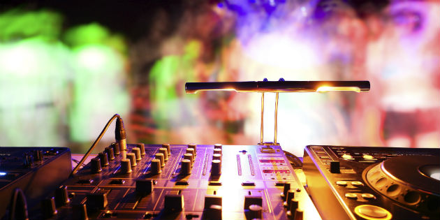 Custom in-ear buds: the music industry leading the way Custom in-ear buds: the music industry leading the way