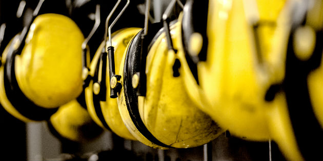 The effects of a noisy workplace: beyond hearing loss The effects of a noisy workplace: beyond hearing loss