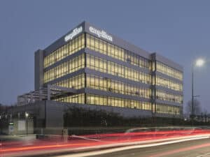 amplifon,hearing retail
